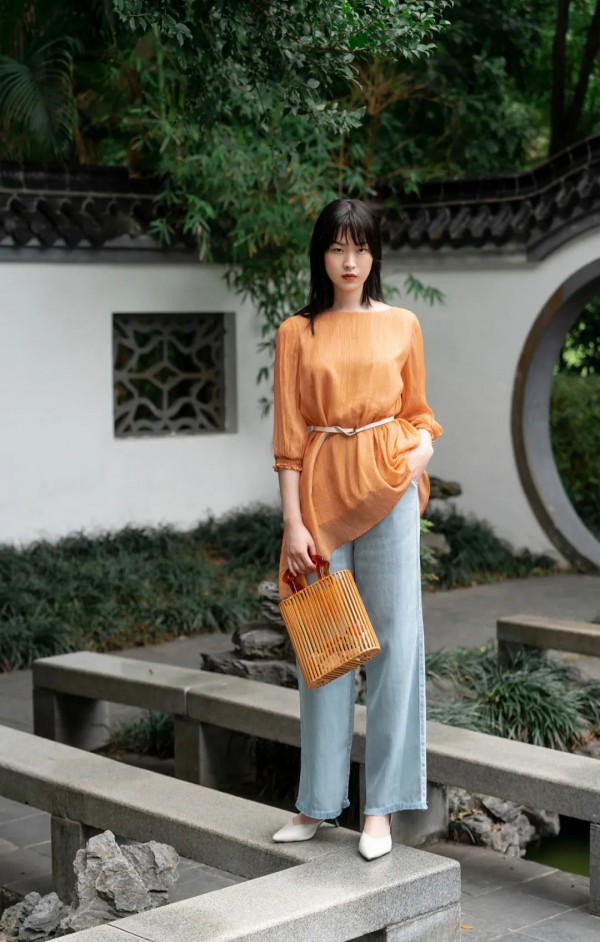 迪凯艺术女装带你GET夏日出行清爽穿搭