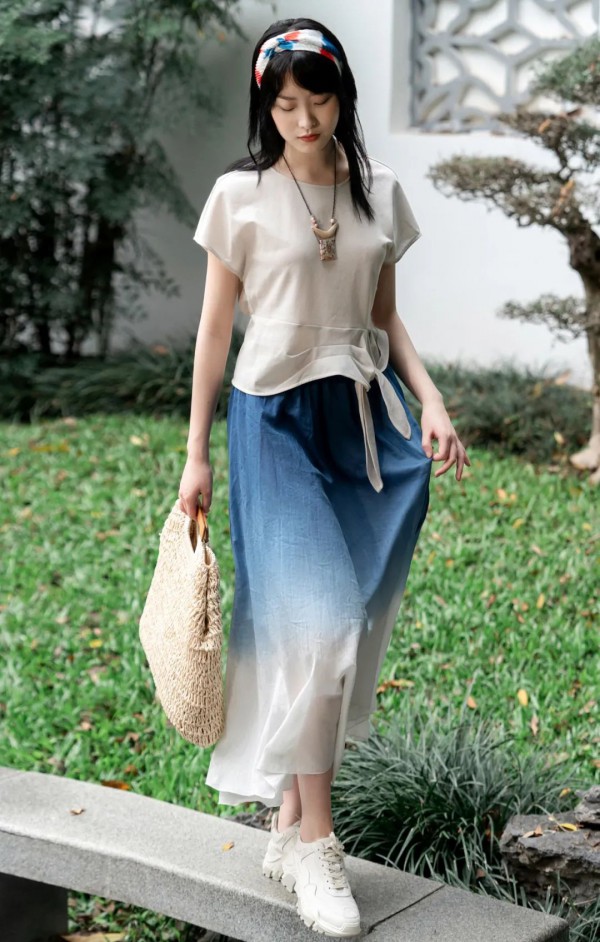 迪凯艺术女装带你GET夏日出行清爽穿搭