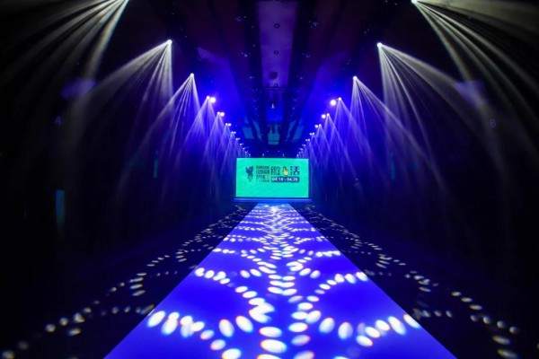 云上的时装周,直播间的上新 2020广东时装周特别版引领行业数字化转型