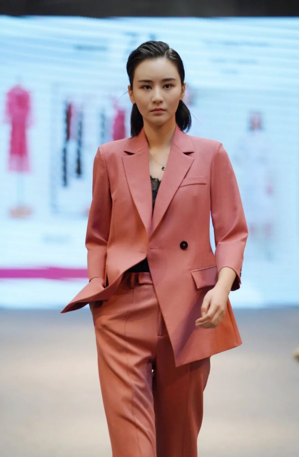 秋水伊人CHIU·SHUI2020秋季新品发布会召开