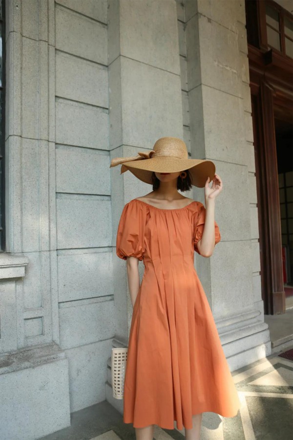 初入职场穿什么衣服合适 夏季职场女性一周穿搭推荐