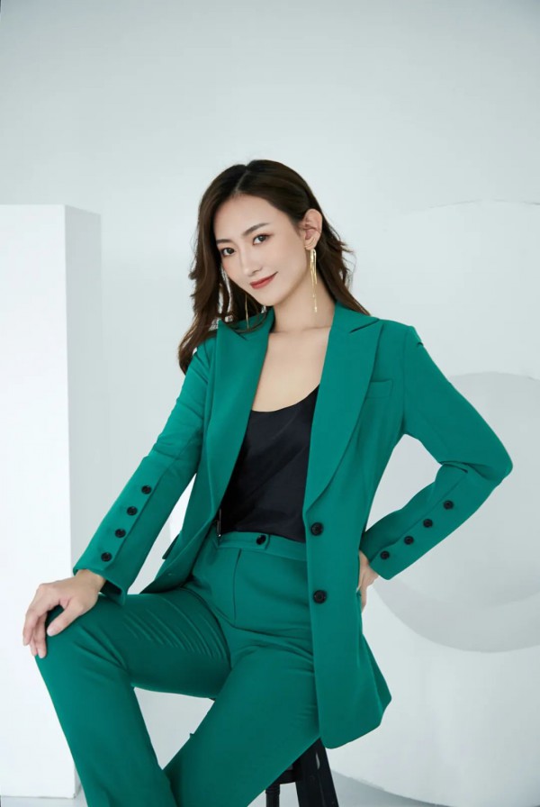 好看时髦又干练的小西装 超适合职场女性