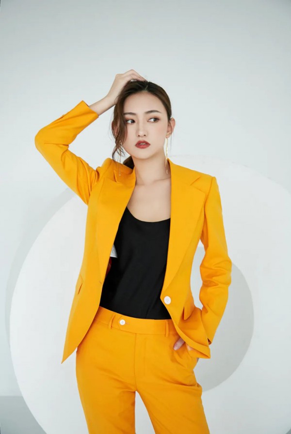 好看时髦又干练的小西装 超适合职场女性