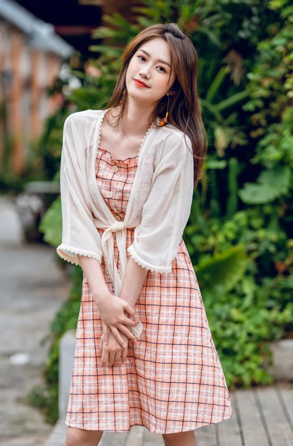 MIYU谜遇女装上新 少女感的夏季穿搭