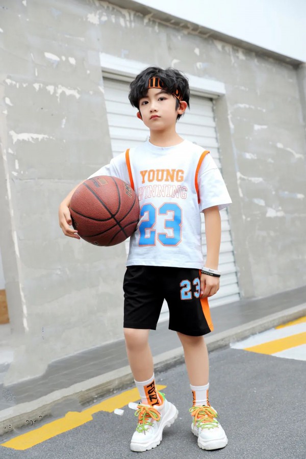 气温逐步上升 1+2=3童装夏装新款来啦