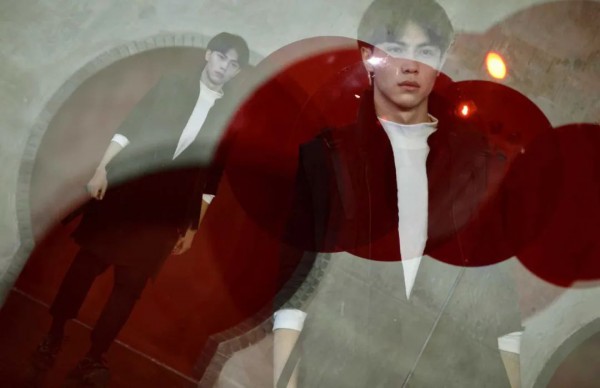 王笑石:洒脱率性,自由性感的东方服装造型艺术