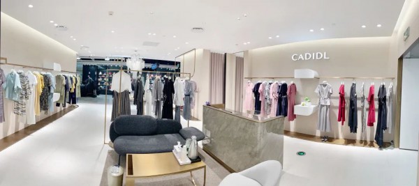 CADIDL宁波东门银泰店优雅启幕