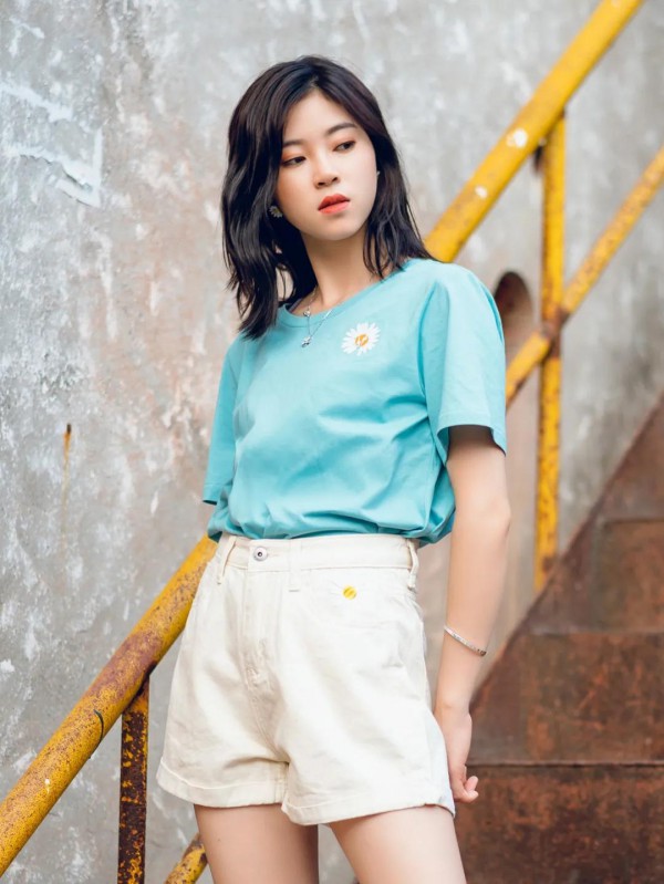 今年夏天流行什么元素 MIYU小雏菊风收获夏天的清新