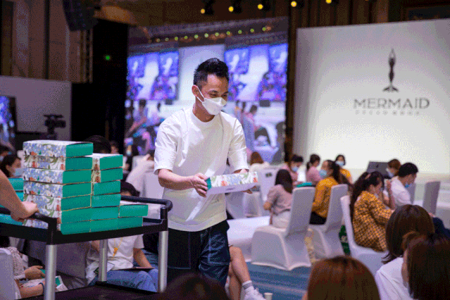 魔美名作女装新品发布会--株洲站 圆满成功