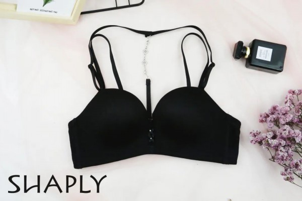 夏日性感有妙招 教你如何穿衣露得高级