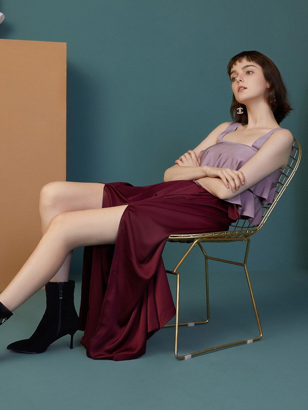 女装加盟选择什么品牌好?己闲打造时尚女性服饰