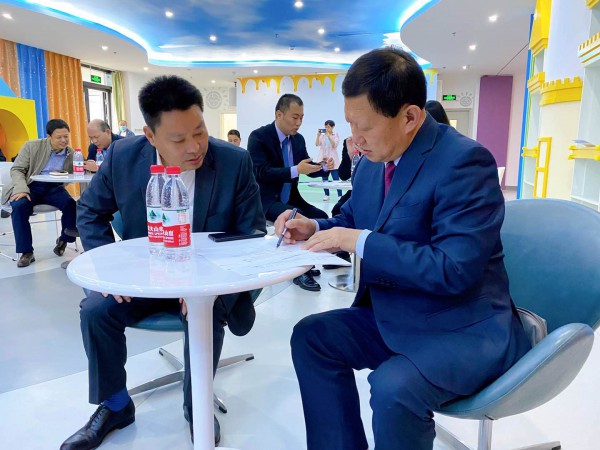 孕婴童产业中国品牌日公益活动 携手共谋行业品牌腾飞大计  同心擘画事业创新发展远景