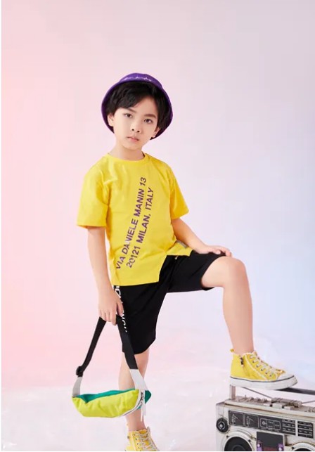 夏日穿搭不用愁 西瓜王子清新学院风T恤来助阵