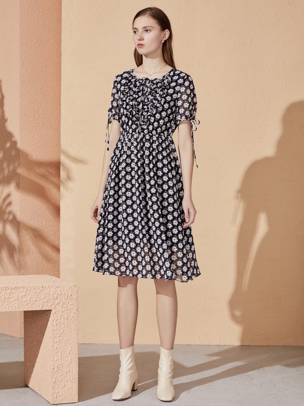 夏季时髦穿搭 你即永恒教你怎么穿