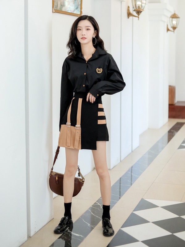 百变衬衫加半裙 给你不一样的风格