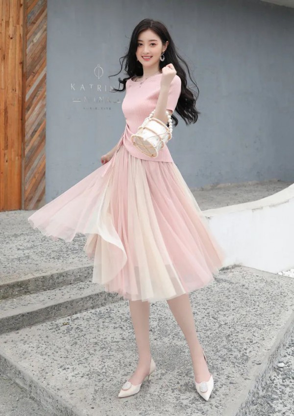 秋水伊人| 不失女人味的通勤粉色系,搞定你的约会衣橱