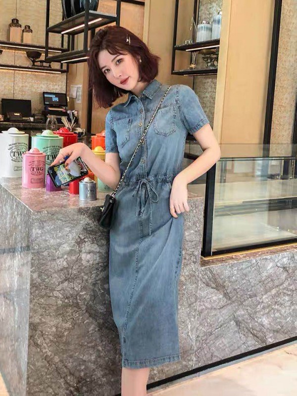 夏装搭配:牛仔连衣裙穿搭