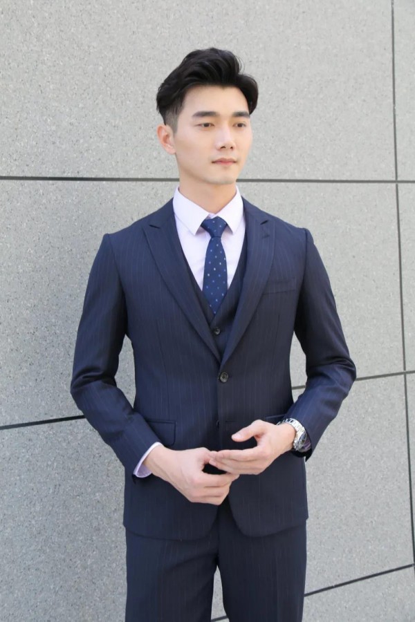 富绅V定制丨以“绅士”之名  为她焕然“衣”新  只为征服女神的芳心