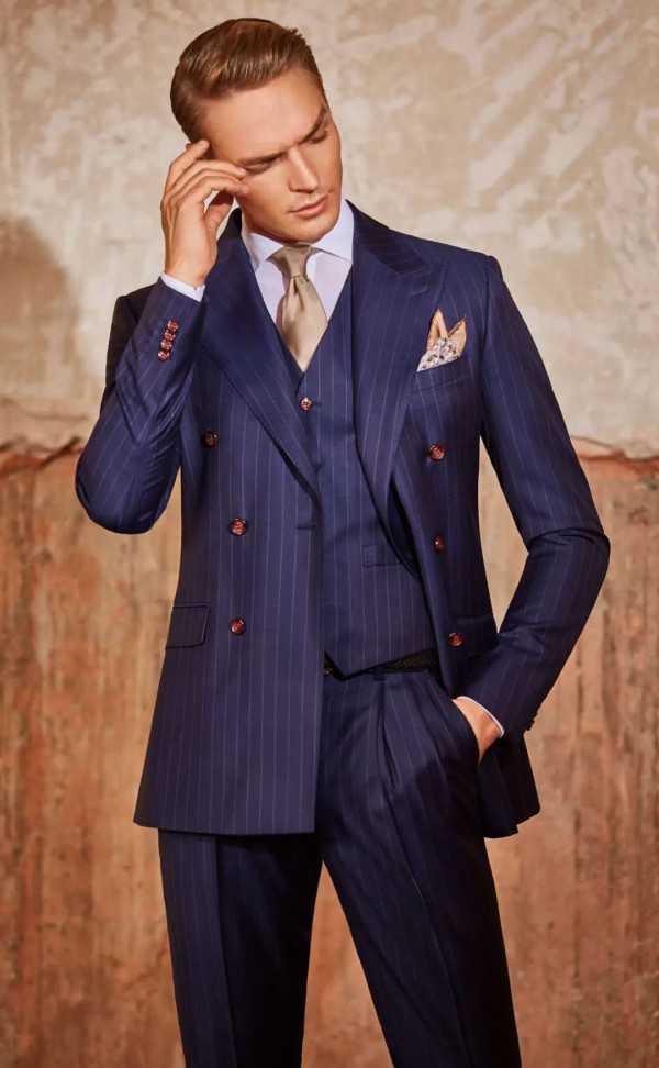 富绅V定制丨以“绅士”之名  为她焕然“衣”新  只为征服女神的芳心