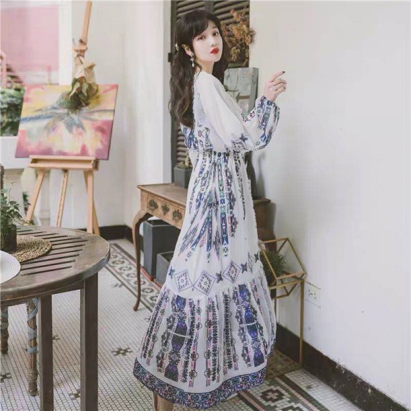 2020年夏季连衣裙流行趋势 民族风连衣裙为你推荐