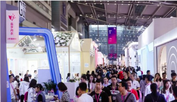 520表白季,爱了你15年的SIUF对你说……