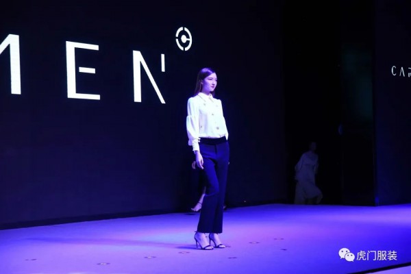 卡蔓开场秀 昨晚虎门品牌惊艳购物节