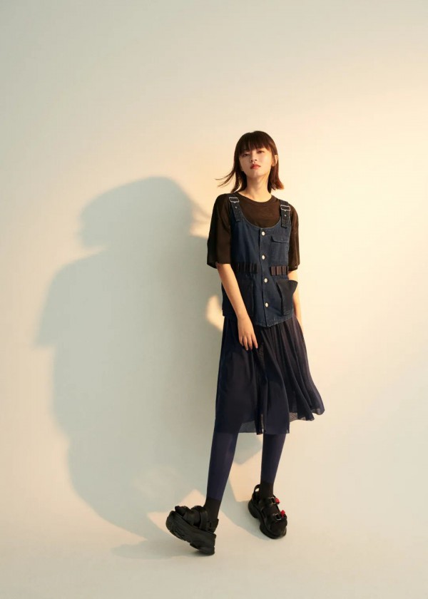 HOW x initial  运动格调,演绎极限舒适