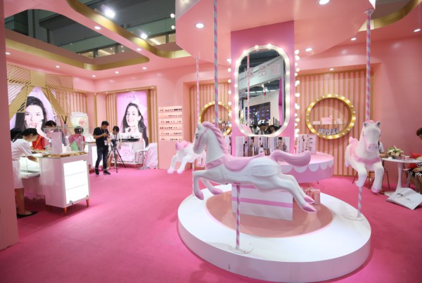 疫后首个服装服饰展定档!为行业强势复苏按下“重启键”!