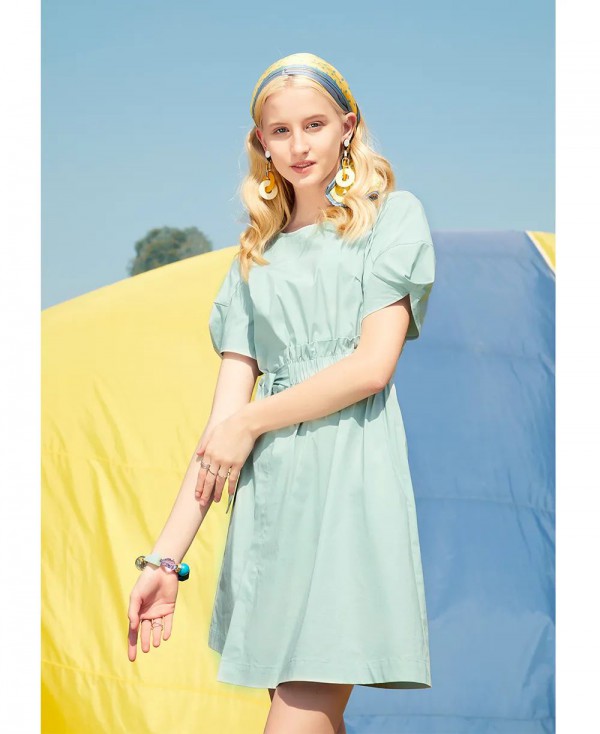 ZDORZI卓多姿女装品牌夏季绿色新品上市