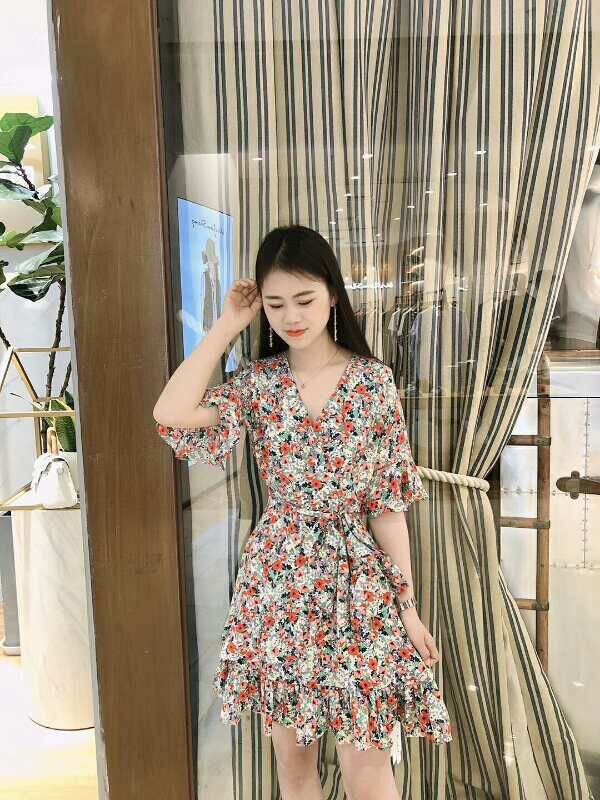 走出职场穿搭雷区 演绎你的职场美人计!