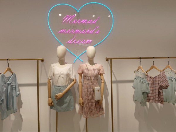 MERMAID女装全新六代形象“网红化社交体验空间”问世