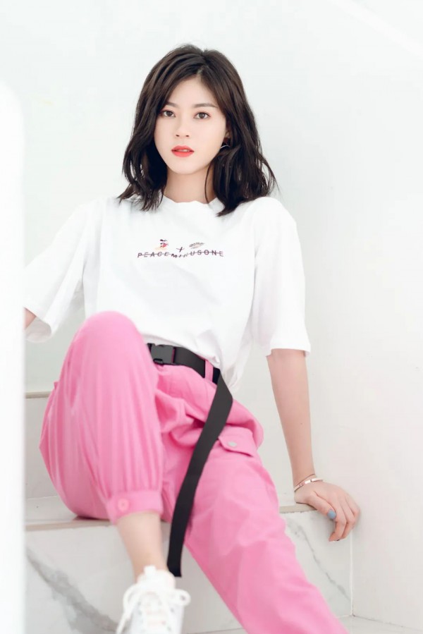 MIYU谜遇甜酷系减龄穿搭 致不想长大的我们