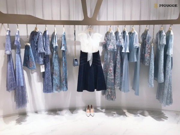 JYGUGGE古歌 给炎夏降温“蓝色” 可以做到