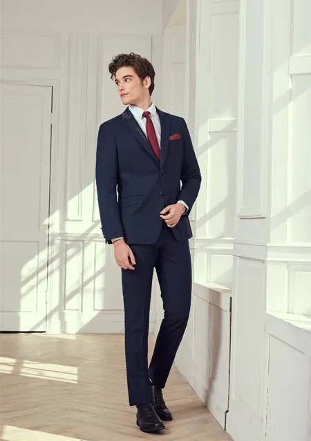 炎炎夏季心爱的西装穿不了?埃沃定制有话说