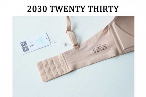 大学毕业送同学什么礼物好 2030时尚内衣暖心礼相送