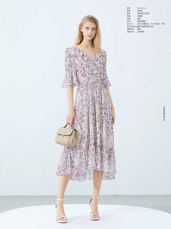 “优雅连衣裙”让夏天开始不一样