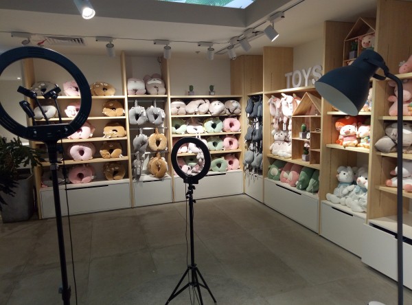 为什么直播会成为电商标配?