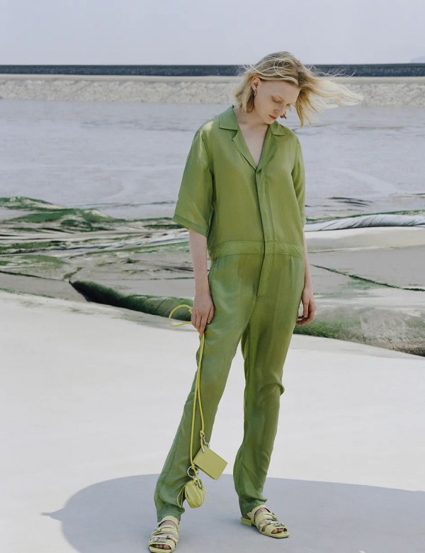 less女装:移居岛屿,让海住进心里