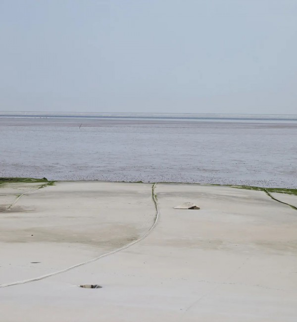 less女装:移居岛屿,让海住进心里