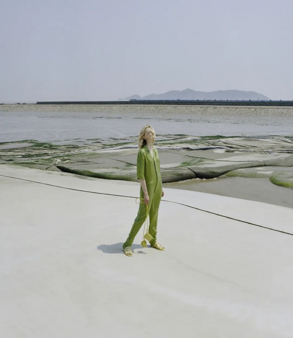 less女装:移居岛屿,让海住进心里