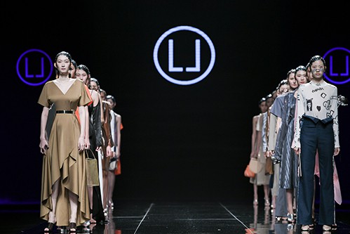 时装周 | 同这座城市的精神共生,未来将在这里启程