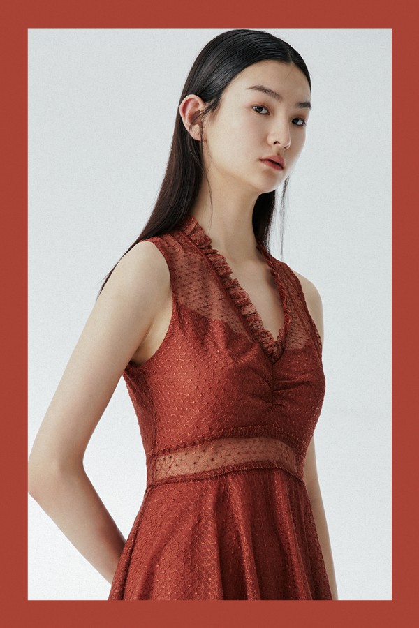 参加盛宴party穿什么衣服有气质 MIGAINO给你精彩SHOW