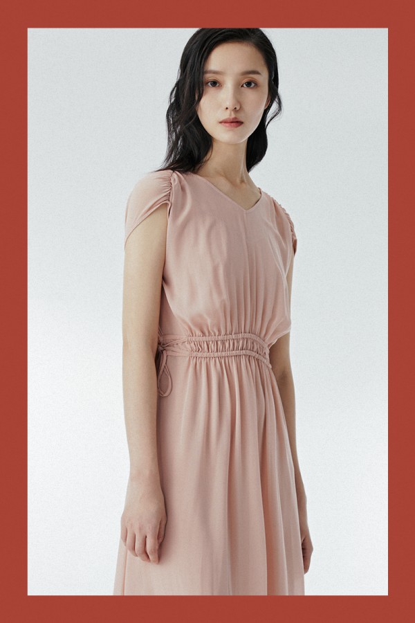 参加盛宴party穿什么衣服有气质 MIGAINO给你精彩SHOW