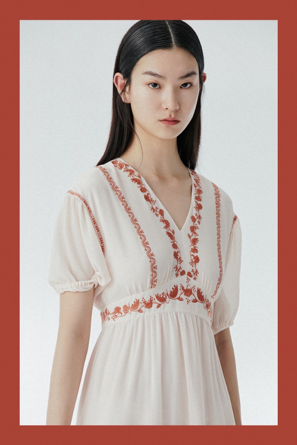 参加盛宴party穿什么衣服有气质 MIGAINO给你精彩SHOW