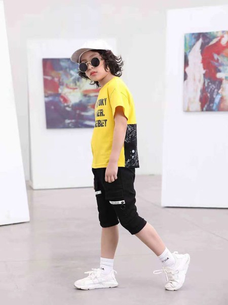 感谢贵阳王先生选择宾果童话!恭喜王先生与宾果童话签约成功!