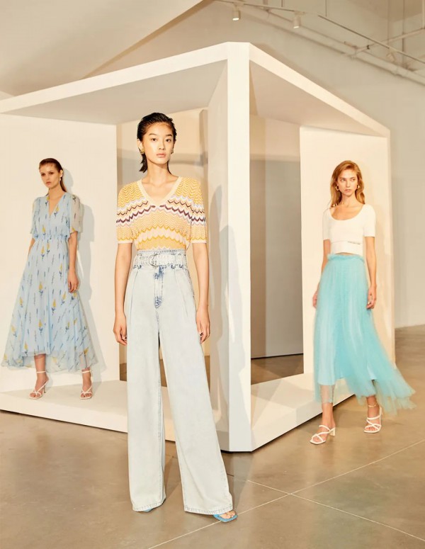 听ochirly说穿上这些连衣裙就能清凉一夏