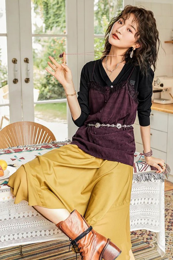 糖水冰棍,冰镇西瓜,五颜六色的裙摆和摇摇晃晃的夏天