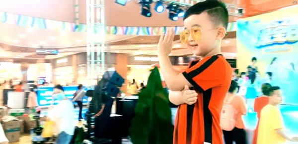 卡贝鱼携手清远婴语故事童装走秀活动取得圆满成功!