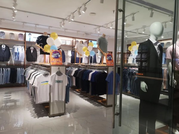 罗蒙新零售四川广元万达店盛大开业