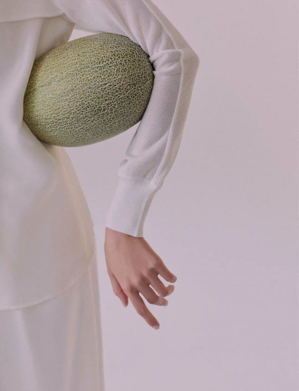 OVV品牌女装新款上市 炎夏唯有米色最解腻